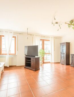 Charmante Doppelhaushälfte mit möglicher Einliegerwohnung - Emmerting