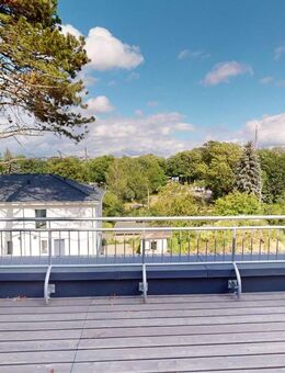 Modernes Wohnen im Neubau: 3-geschossige Reihenhäuser mit Dachterrasse und Garten - Chemnitz