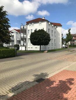 Traumhafte Fernsicht: Schicke 3-Zimmer-Wohnung mit Balkon und zwei Bädern Nähe Innenstadt und Kurgebiet Obernberg - Bad Salzuflen