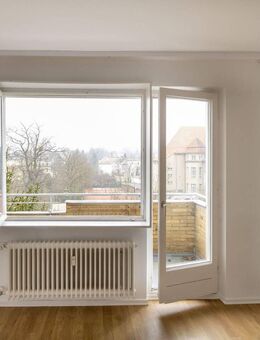 BEZUGSFREI - Top gepflegte 2-Zimmer Wohnung mit Südbalkon und perfektem Grundriss! - Berlin
