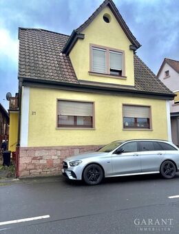 Gemütliches Einfamilienhaus mit Garten und Dachterrasse - Gemünden (Main)