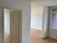 Ab 01.08. verfügbar: Freundliche Wohnung mit großem Wohn-, Esszimmer - Monheim (Rhein)