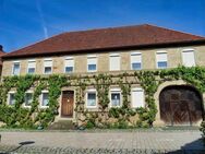 *UNIKAT* Charmantes, zweigeschossiges Sandsteinhaus mit Nebengebäuden, Innenhof und Garten, Wohnfl. 230m² Grund ca. 1.200m²! - Zeil (Main)