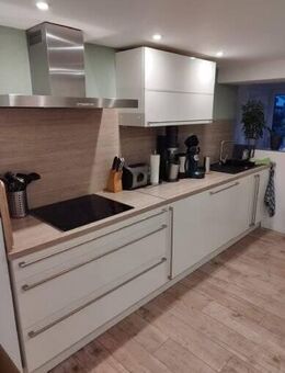 Liebevoll saniertes Bauernhaus mit großer Scheune und Grundstück Ronshausen/Machtlos - Ronshausen