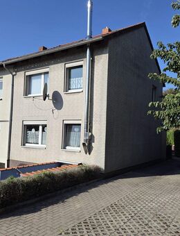 Gemütliches Reihenendhaus mit Teichanlage - Helmstedt