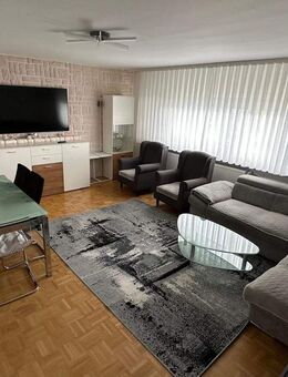 Großzügige 4-Zimmer-Wohnung mit Balkon & Garage in Esslingen-Zell - Esslingen (Neckar)