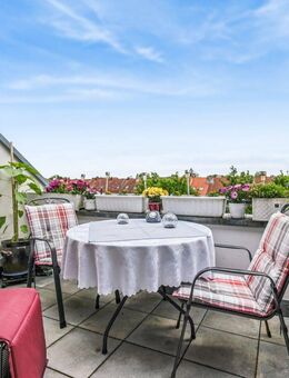 Königsbrunn am Ilsesee : 4-Zi-Maisonette mit Südbalkon und Tiefgaragen-Stellplatz - Königsbrunn