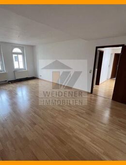 4-Raum-Dachgeschoss-Wohnung mit Balkon (Südseite), Gäste-WC und Mietergarten. - Gera