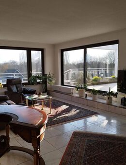 3-Zi.-Penthousewohnung mit Seeblick und großer Dachterrasse - PROVISIONSFREI - Hilden