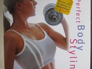 Perfect Body Styling + Power Walking, neuwertig, nur je 1,- - München
