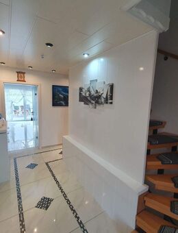 Charmantes Einfamilienhaus mit großzügigem Garten und praktischer Doppelgarage - Eggolsheim