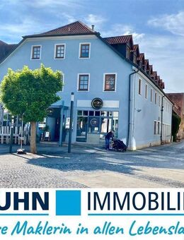 Gepflegtes Wohn- und Geschäftshaus direkt am Marktplatz in Bad Neustadt, vollständig vermietet. - Bad Neustadt (Saale)