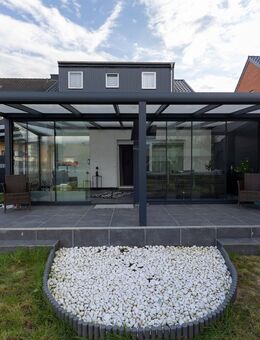 Kernsanierte Erdgeschosswohnung mit Terrasse und großem Garten - Nettetal