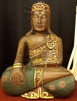 Alter Buddafigur. - Kamen