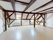 Große 3 Zimmer Wohnung mit Dachbalken im Herzen der Fußgängerzone von Görlitz - Görlitz
