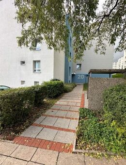 Nur mit WBS - Modernisierte 3-Zimmer-Wohnung in Bielefeld-Brackwede - Bielefeld