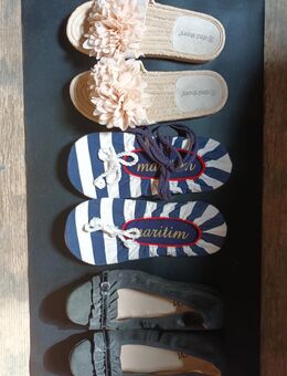 Damenschuhe 39 tlw. echt Leder! VIELE NEU! Stiefeletten Ballerinas Turnschuhe Riemchen-Sandaletten Slipper Schnürschuhe hohe Sneaker Stiefel Weihnachtswichtelschuhe Marken AFIS CAPRICE IDEAL-SHOES MARITIM RIEKER LIVA-LOOP LORENZETTI LA BOTA u.a. - Schladen-Werla