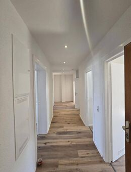 Exklusiver Erstbezug: 3,5-Zimmer-Wohnung nach Kernsanierung in zentraler Lage von Wiesbaden - Wiesbaden