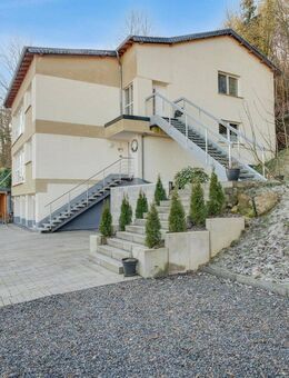 Zweifamilienhaus mit Büro saniert im Zentrum Energieklasse A provisionsfrei - Bornheim (Nordrhein-Westfalen)