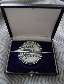 Medallie Opel  100000 KM. 60 er Jahre? - Kassel Brasselsberg