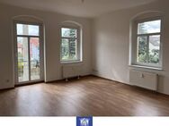Wunderschön Wohnen mit großem Balkon, Laminat und Tageslichtbad mit Wanne! - Pirna