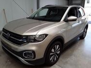 VW T-Cross, 1.0 TSI Life, Jahr 2023 - Kiel