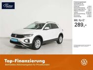 VW T-Roc, 1.5 TSI Life, Jahr 2024 - Pilsach