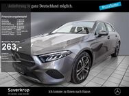 Mercedes A 200, PROGRESSIVE SPUR, Jahr 2023 - Kiel