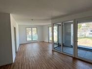 3-Zimmer-Wohnung im 1.OG, EBK, Bad mit Dusche und Wanne, Gäste-WC, Loggia Nord-West - Baden-Baden