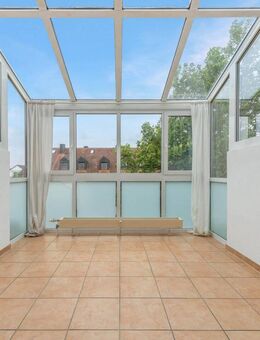 Leerstehende Dachgeschosswohnung auf zwei Ebenen mit hohem Ausstattungsniveau in Hallbergmoos - Hallbergmoos