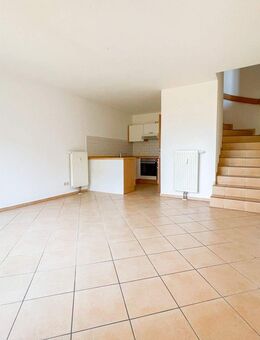 Freie 3 Zimmerwohnung im Reihenhausflair mit Terrasse/Garten, Balkon und Stellplatz! - Wedel