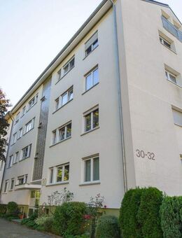 Charmante Dachgeschosswohnung in Singen - ideal für Singles, Studenten & Kapitalanleger - Singen (Hohentwiel)