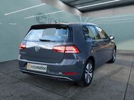VW Golf, VII e-Golf CCS Wärmepumpe Licht-Paket, Jahr 2020 - München