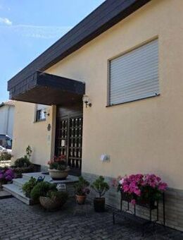 Firmensitz / Kapitalanlage Anwesen + große Lagerhalle + große Außenhalle, Garagen, in 97723 Oberthulba-Schlimpfhof (ID 10575) - Oberthulba