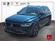 VW Tiguan, 1.5 TSI MOVE IQ LIGHT ST, Jahr 2023 - Schongau