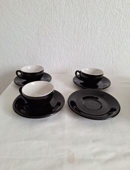 3 Espressotassen Retro Schwarz 4 Unterteller Set zusammen Tassen Teller - Essen