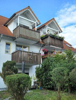 Hauptstadtmakler-Gepflegte Wohnung mit Tiefgaragenstellplatz in guter Lage - Hohen Neuendorf