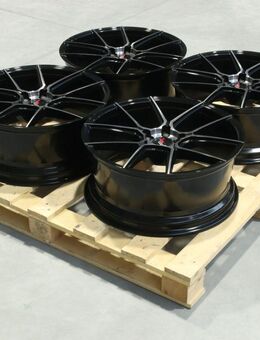 Set-JR#385 – Japan Racing JR30 Felgenset - Neuhaus (Inn)