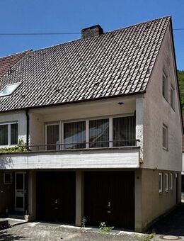 Geräumiges Haus mit großem Grundstück und Lagerflächen direkt an der Schmiech - Schelklingen