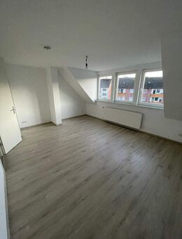 Helles Dachgeschoss-Apartment in Waltrop - Waltrop