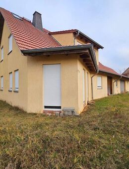 Zweifamilienhaus in Braunschweig (Waggum) mit Monteurszimmer auf Erbbaurecht - Braunschweig