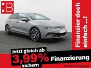 VW Golf, 1.5 8 eTSI Style IQ LIGHT 18 PARKLENK, Jahr 2023 - Regensburg