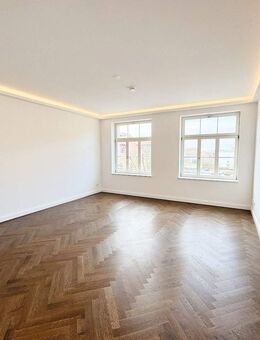 Erstbezug mit Stil! + Fußbodenheizung + Parkett + großer Balkon + Wanne & Dusche + LED-Licht - Leipzig