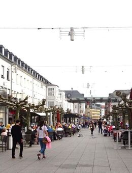 Saarlouis, Wohn- und Geschäftshaus in 1A-Geschäftslage, Französische Straße - ideal als Kapitalanlage oder zur Eigennutzung als Bistro, Café o.ä. - Saarlouis