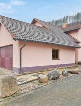 Großzügiges Familienglück mit Pool in Immendingen - Immendingen