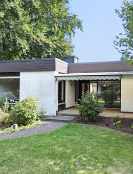 Wohnen im Grünen: Bungalow mit Garten, Partykeller und Garage! - Menden (Sauerland)