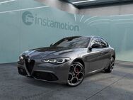 Alfa Romeo Giulia, 2.0 Veloce Turbo 16V AT8-Q4, Jahr 2024 - München