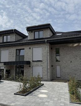 ** Setzen Sie auf Nachhaltigkeit und Wohnkomfort mit dieser perfekt geschnittenen Neubauwohnung! ** - Waldbröl