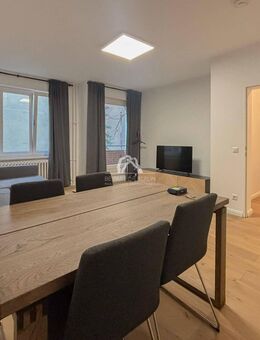 MÖBLIERTE 2-ZIMMER WOHNUNG IN RUHIGER LAGE! MIT BALKON! PROVISIONSFREI! - Berlin