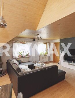 RE/MAX *Endlich den Traum vom Eigenheim verwirklichen!* XL-6-Zi.-DG-ETW mit wunderschönem Balkon! - Nusplingen
